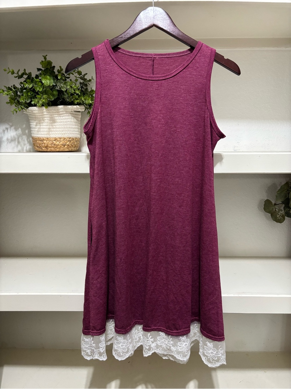 Source Unknown Plum Sleeveless Mini Dress with Lace Hem